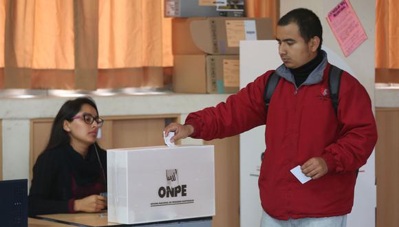 Este 9 de diciembre se desarrollará el Referéndum 2018 y más de 91 mil jóvenes que cumplirán los 18 años hasta la fecha en mención, votarán por primera vez, según ONPE. (Foto: Andina)