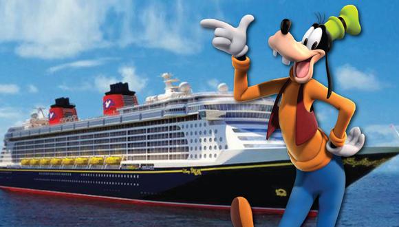 Crucero 'Disney Dreams' colisiona con muelle.