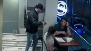 ‘Maldito Cris’ reaparece robando en un restaurante de Huaral [VIDEO]