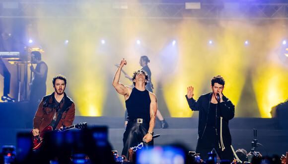 Jonas Brothers deslumbró en su concierto en Costa21.