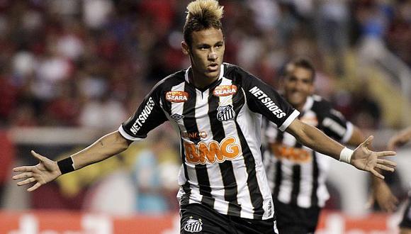 Santos y Neymar jugarán en el estadio de Matute o en el Elías Aguirre. (AP)