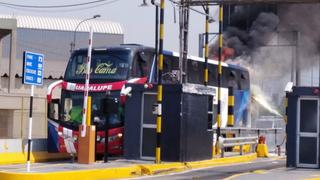 Santa Anita: Bus interprovincial se incendia en peaje [VIDEO]