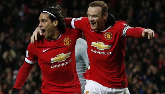 El Manchester United venció con doblete de Wayne Rooney. (AFP)