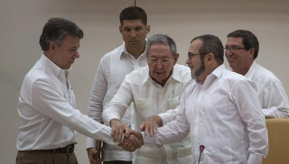 El acuerdo de paz entre el gobierno de Juan Manuel Santos y las FARC se firmó en La Habana en noviembre de 2016 (AP).