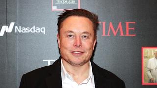 La “prueba de las dos manos”: La brillante estrategia de contratación que utiliza Elon Musk en lugar de títulos universitarios