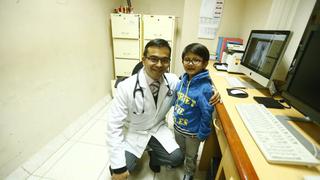 CpR: Por cada médico hay tres administrativos en el Perú