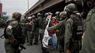 Gobierno de Venezuela acusa a periodistas extranjeros de ingresar sin permiso