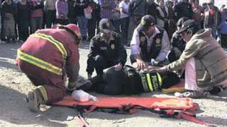 Arequipa: Auto atropella a mujer policía