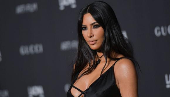 Kim Kardashian compartió con sus seguidores el secreto para cubrir la psoriasis de sus piernas con sus nuevos productos KKWbeauty (Foto: AFP)