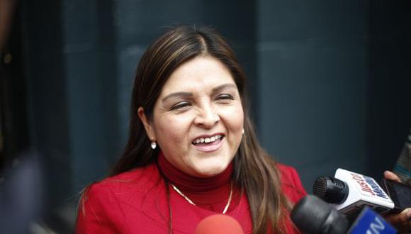 Karina Beteta dijo no temer de un posible cierre del Congreso.  (Perú21)