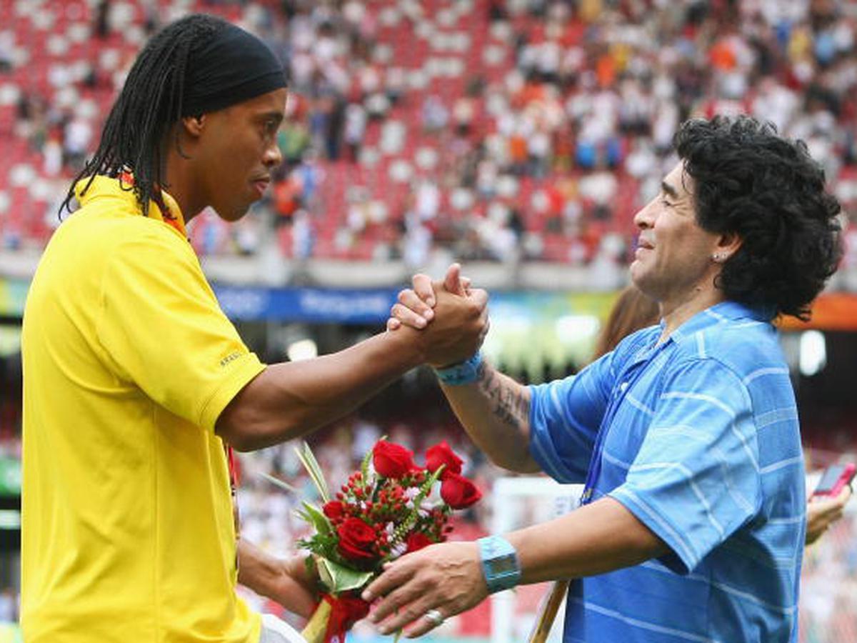 Ronaldinho lanza mensaje a Diego Maradona y Pelé, FUTBOL