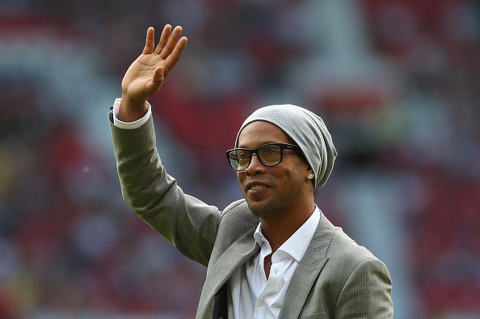 Ronaldinho se presentará este miércoles en el estadio Miguel Grau.(GETTY IMAGES)
