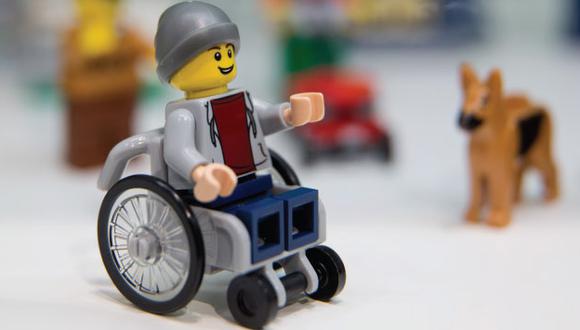 Lego presenta su primera figura con discapacidad (AFP)