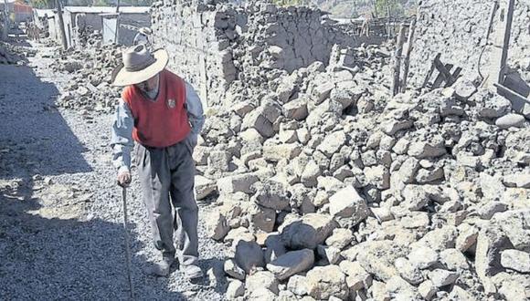 Destrucción. Fuerte temblor de 5.2 grados dejó sin hogar a decenas de residentes del valle del Colca. (Gessler Ojeda)