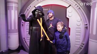Neymar y su hijo visitaron Disney París y disfrutaron con personajes de Star Wars | VIDEO