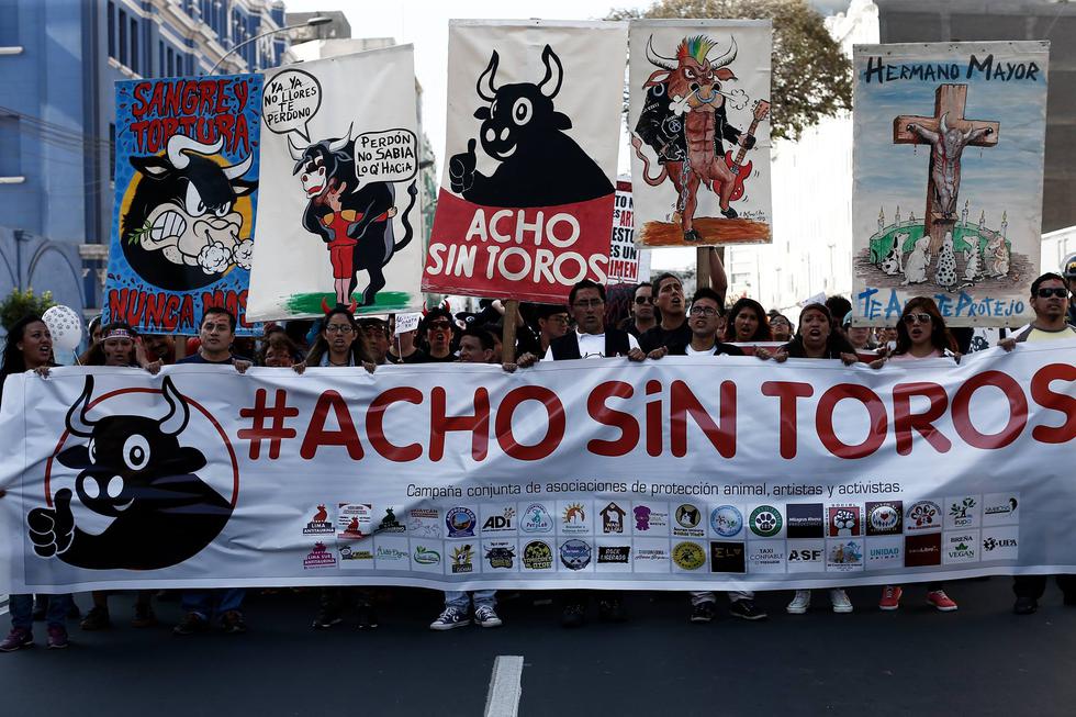 Plaza de Acho: Grupos antitaurinos protagonizaron hechos de violencia. (Perú21)