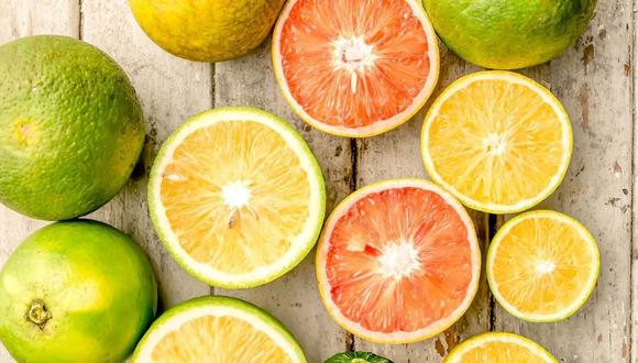 Los frutas como las naranjas son una fuente de vitamina C. (Foto: Pixabay)