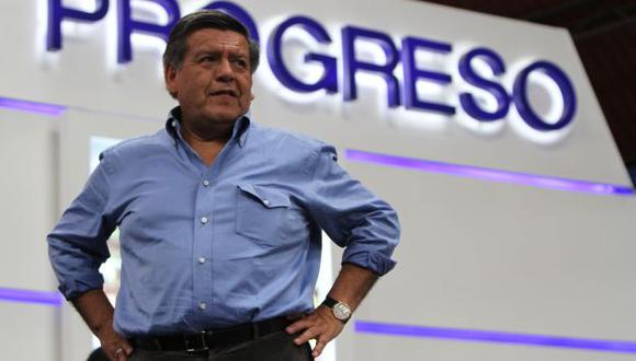 Hallan indicios de irregularidades en la gestión de César Acuña como alcalde de Trujillo. (Perú21)