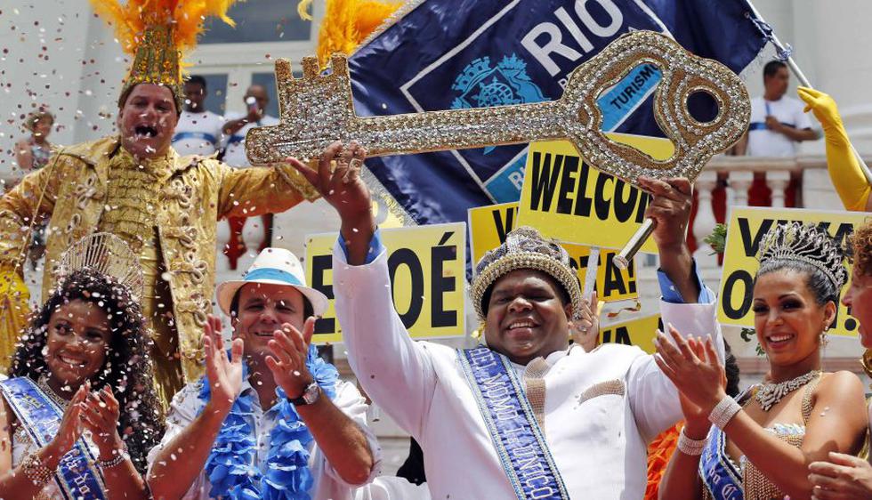 Milton Rodrigues da Silva Júnior, de 33 años, encarna desde 2009 al rey carnavalesco en Río. (Reuters)