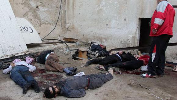 Entre los fallecidos figuran 351 rebeldes, 246 yihadistas y 100 civiles. (AFP)