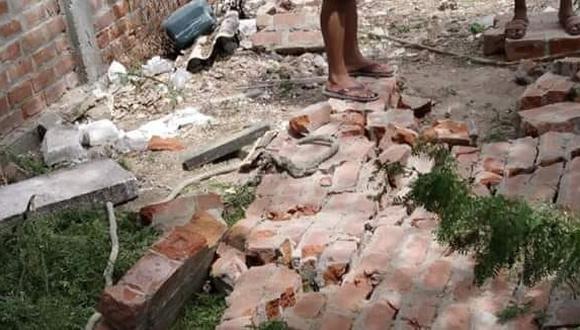 La pared de la casa abandona en el asentamiento humano Nuevo Chilliyache, en Sechura, Piura, se desplomó y aplastó al menor.  (Foto: Agenda Sechurana)