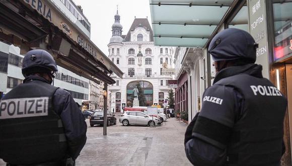 La policía de Viena (Austria) señaló que al menos uno de los agresores pidió dinero y objetos de valor, pero el móvil exacto aún se desconoce. (Foto referencial: EFE)