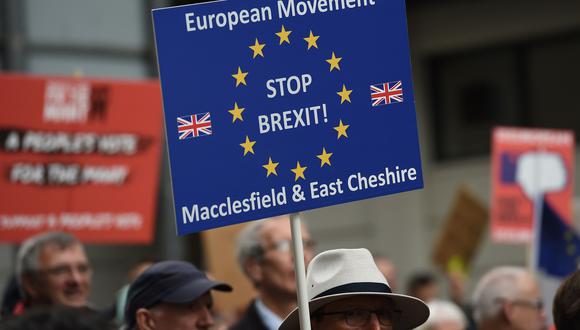 El proceso del Brexit no pasa por agua tibia en el Reino Unido. En la imagen, una protesta en Liverpool. (Foto: AFP)