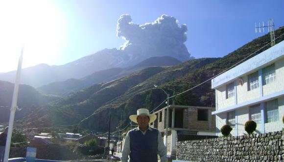 Volcán Ubinas despertó luego de varios días de calma. (Difusión)