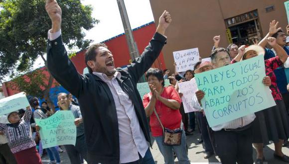 MALESTAR. Manifestantes bloquearon cuadra 10 de la Av. La Mar. (USI)