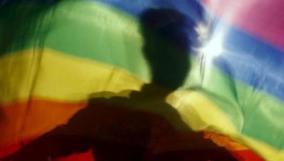 Comunidad trans denunció actos de discriminación durante disposición gubernamental de salidas por sexo. (Foto: Reuters)
