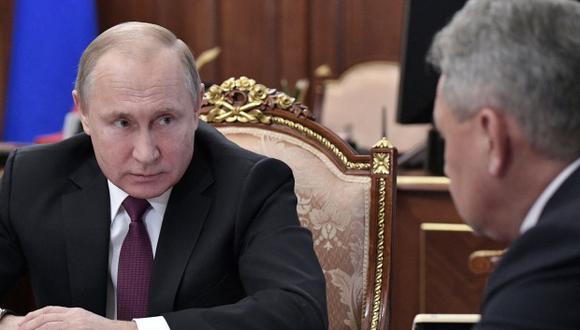 El presidente ruso, Vladímir Putin, anunció este sábado que Rusia suspendía su participación en el primer tratado de desarme de la Guerra Fría, en represalia por la medida similar adoptada por Washington. (Foto: EFE)