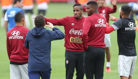 Jefferson Farfán y Carlos Ascues sí jugarán con la selección peruana próximos partidos de Eliminatorias Rusia 2018. (Perú21)