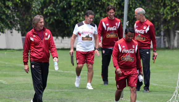 El comando técnico de la selección peruana aceptó reducir su salario en un 25% por tres meses (Foto: EFE/Ernesto Arias)