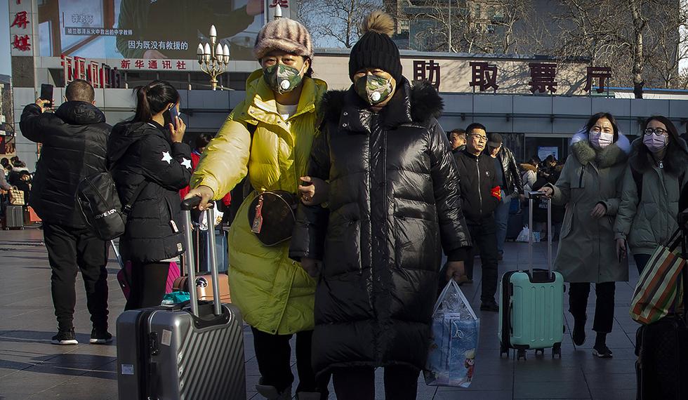 China informó el lunes un fuerte aumento en el número de personas infectadas con un nuevo coronavirus, incluidos los primeros casos en la capital, Beijing. (Foto: AP)