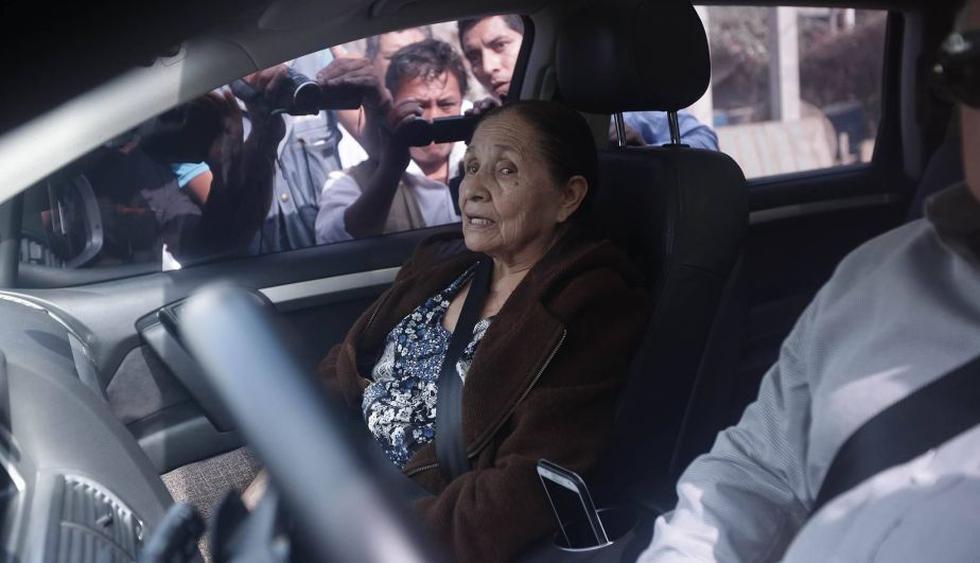 Ollanta Humala: Madre y hermano del ex presidente fueron a visitarlo a la Diroes. (Anthony Niño de Guzmán/Perú21)