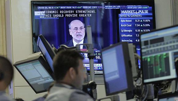 El anuncio de Bernanke fue seguido por los agentes de bolsa. (Reuters)