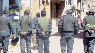 Bolivia: Nueve policías peruanos fueron detenidos por cruzar la frontera