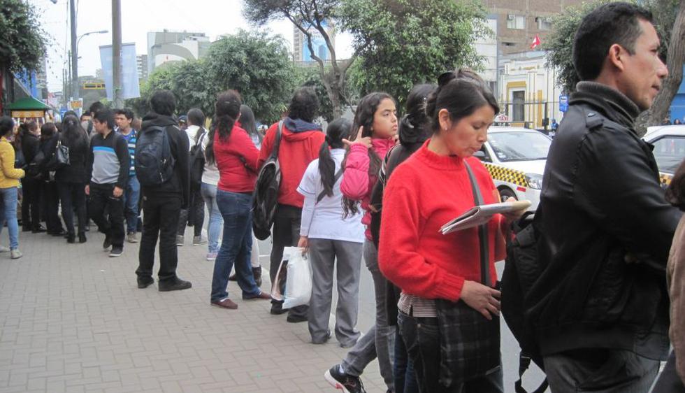 La viajes gratuitos por la vía troncal del corredor Tacna-Garcilaso-Arequipa continuarán hasta fines de septiembre, por lo que el cobro de la tarifa de S/. 1.50 regirá recién a partir de octubre. (César Takeuchi)