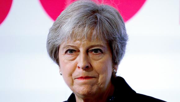 Theresa May sigue buscando una solución para su Brexit. (Foto: AFP)