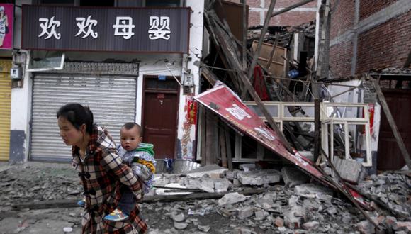 La tierra se acomoda. El suroeste chino sufre constantemente por fuertes movimientos sísmicos. (EFE)