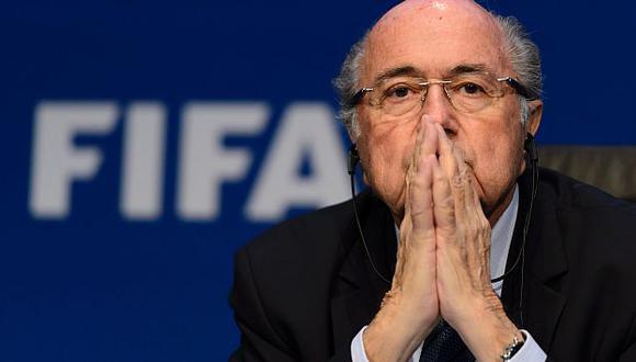 FIFA: Joseph Blatter apelará suspensión que lo aleja 8 años del organismo deportivo. (AFP)