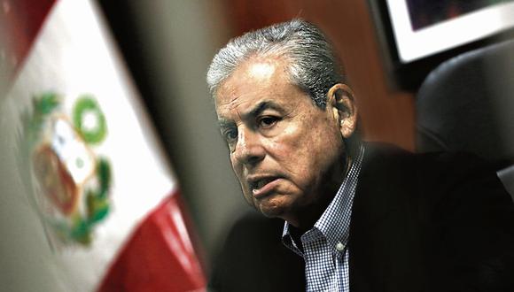 César Villanueva insiste con Vizcarra a la Presidencia.