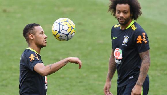 Marcelo elogió a Neymar y aprobó su posible llegada a Real Madrid. (Foto: AFP)