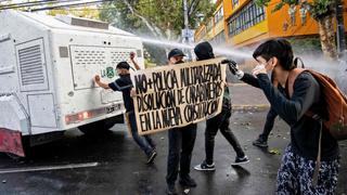 Protestas y enfrentamientos con la policía en Chile por muerte de artista callejero