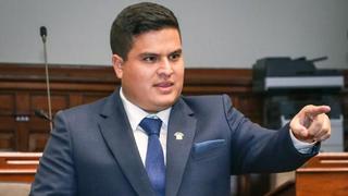 Impulsan moción de censura contra ministro de Energía y Minas, Carlos Palacios