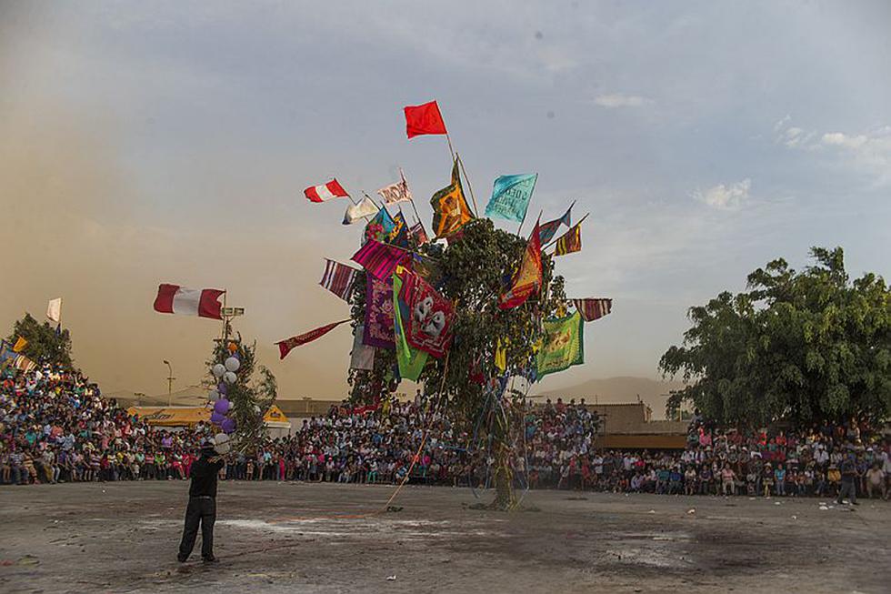 Así celebraron su carnaval los pobladores de Acobamba. (Roberto Cáceres)