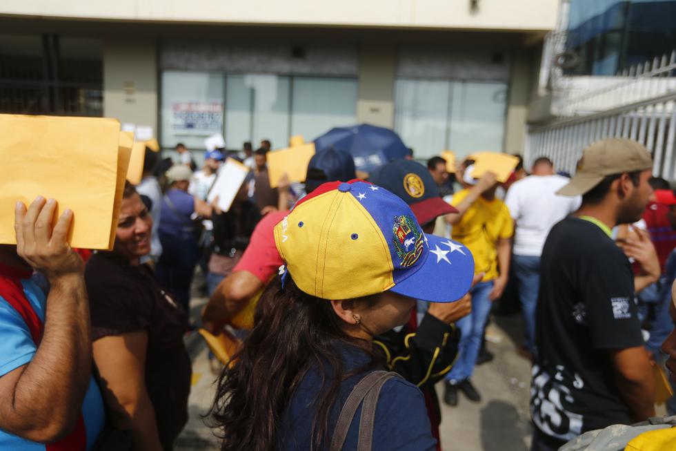 Venezuela: Número de inmigrantes venezolanos en Latinoamérica creció un 900% en los últimos dos años (Perú21)