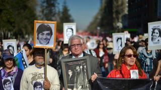 Chile: Congreso aprobó indemnización a presos y torturados durante dictadura de Pinochet