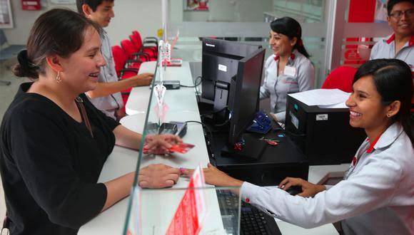 Número de peruanas en nivel óptimo de inclusión financiera aumentó a 14% en el 2022, pero brecha de género se mantuvo en 7%