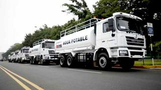 Envían trece camiones cisterna para llevar agua a las zonas críticas de 8 regiones